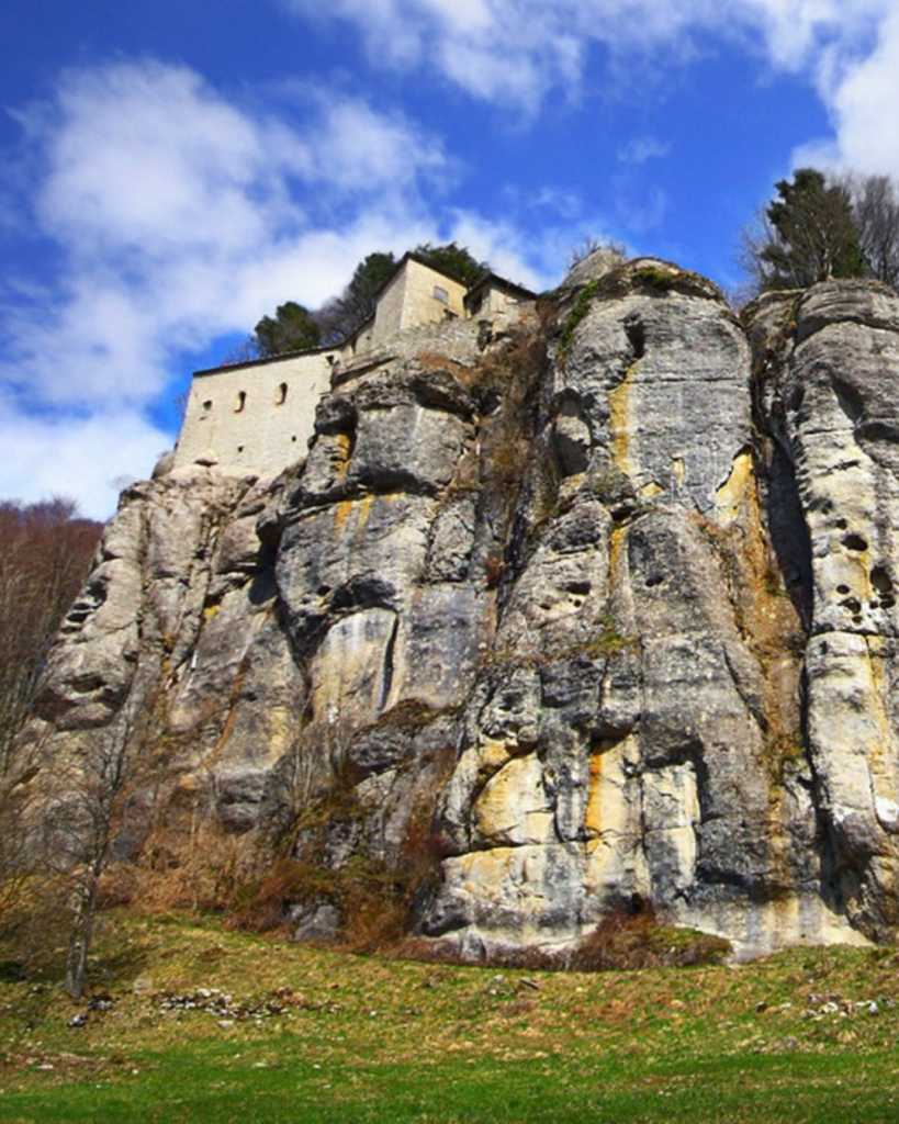 evidenza Casentino Poppi Castello Conti Guidi La Verna cm viaggi tour operator