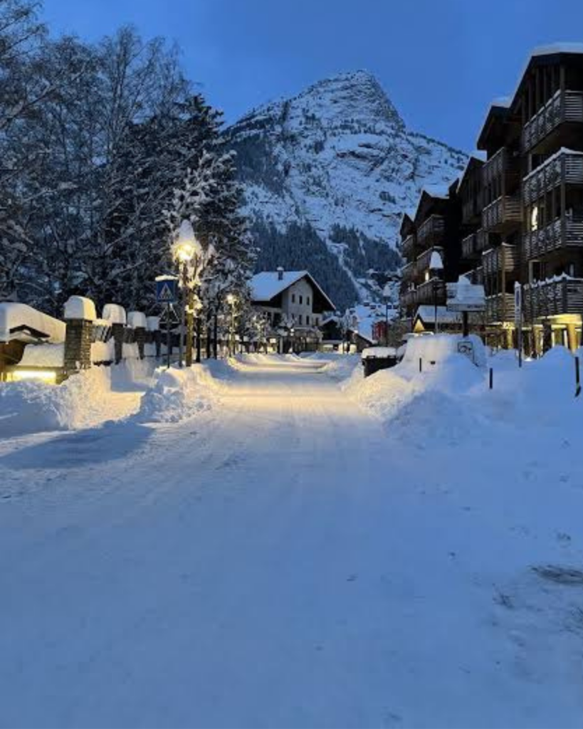 EVIDENZA 12_27 SM Capodanno sulla neve a Courmayeur CM VIAGGI TOUR OPERATOR